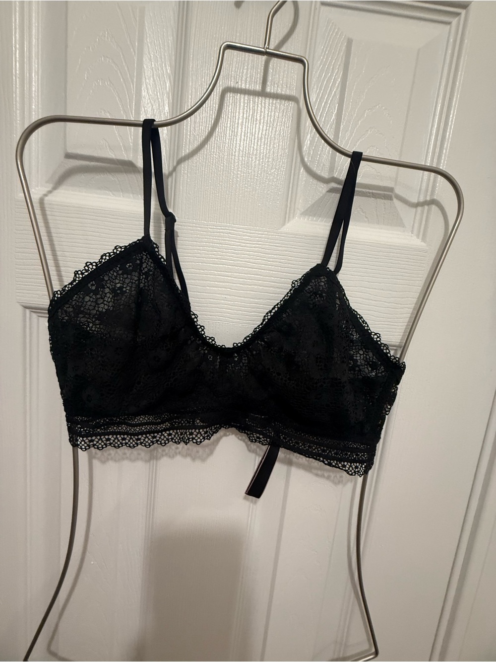 Victoria Secret Black Lace Bralette - Medium NWOT